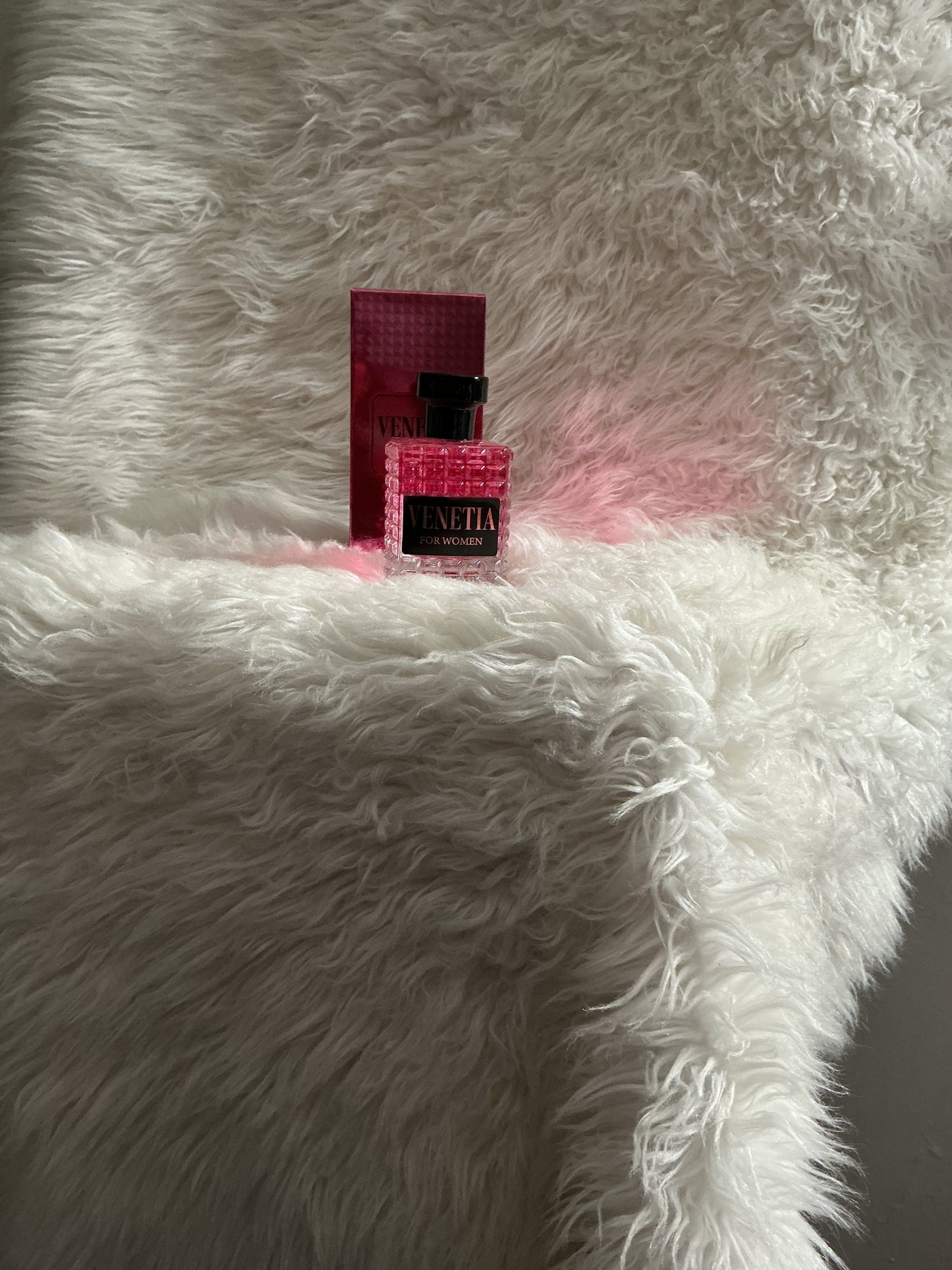JuCee’s Perfumes & Colognes